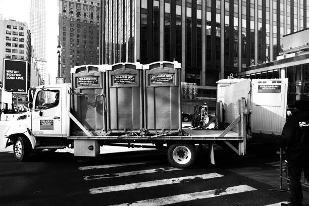 Best Affordable porta potty rental  in Lochbuie, CO